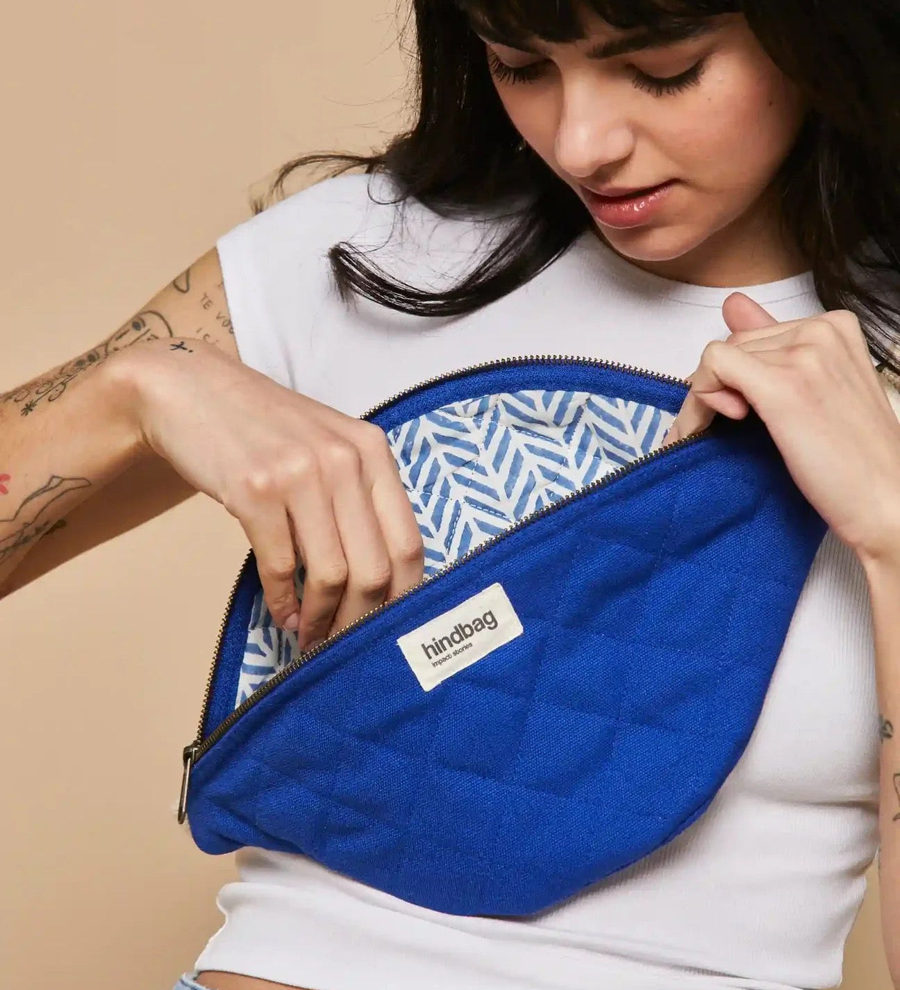 Crossbody ledvinka HINDBAG Olivia Quilted Electric Blue | Lavly.cz
