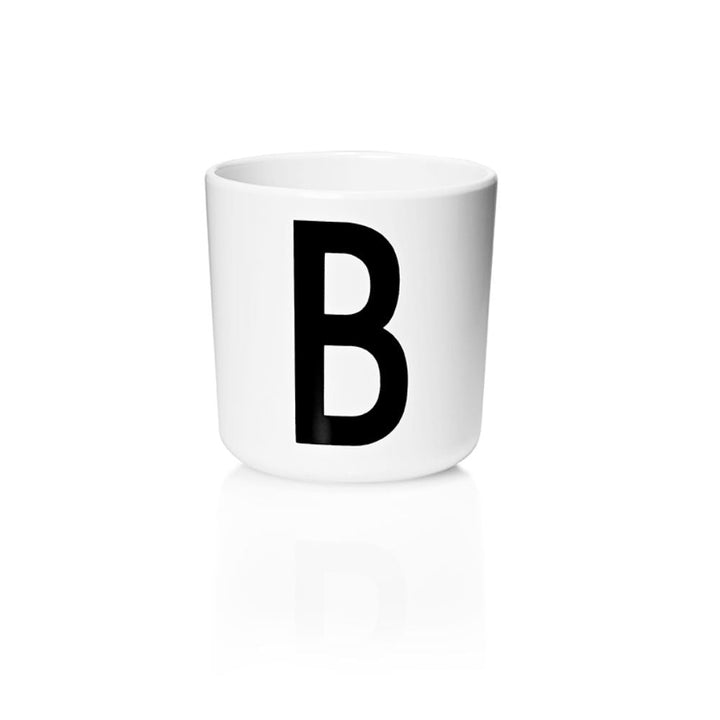 Detský personalizovaný téglik s písmenom DESIGN LETTERS