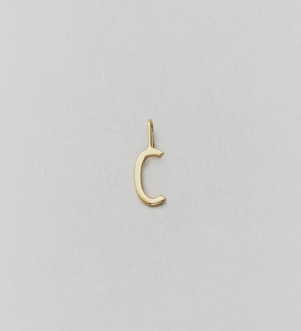 Zlatý přívěsek Písmeno A-Z - 10 mm DESIGN LETTERS - Lavly