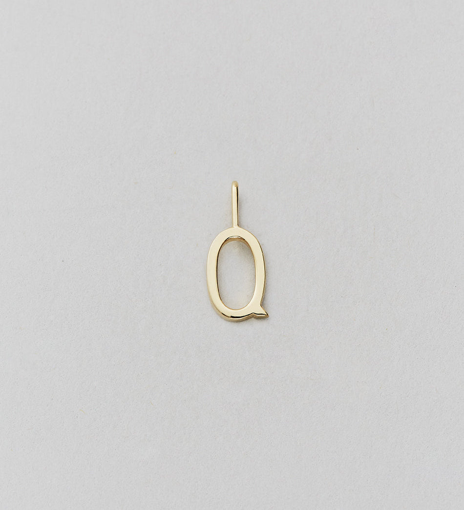 Zlatý přívěsek Písmeno A-Z - 10 mm DESIGN LETTERS - Lavly