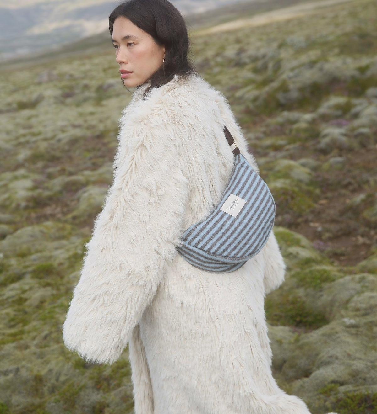 Crossbody ledvinka STUDIO NOOS Light Blue / Brown Stripy Wool | Lavly.cz