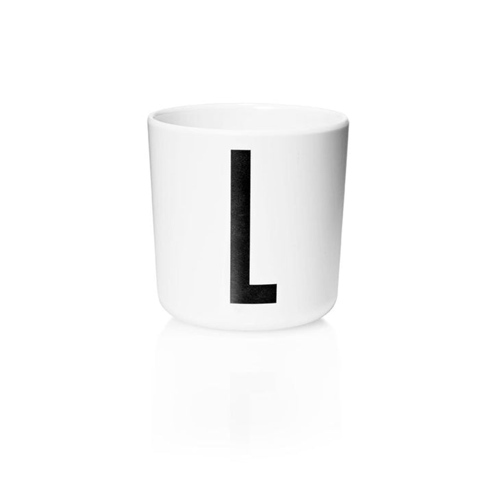 Detský personalizovaný téglik s písmenom DESIGN LETTERS