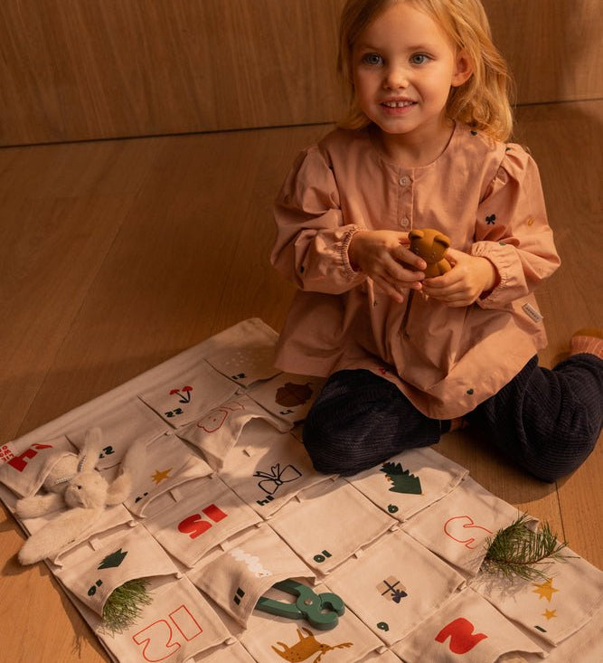 Adventní kalendář LIEWOOD Babbo Holiday / Sandy | Stylové doplňky pro děti a ženy | Lavly.cz