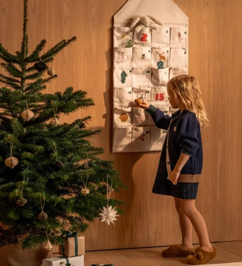 Adventní kalendář LIEWOOD Babbo Holiday / Sandy | Stylové doplňky pro děti a ženy | Lavly.cz