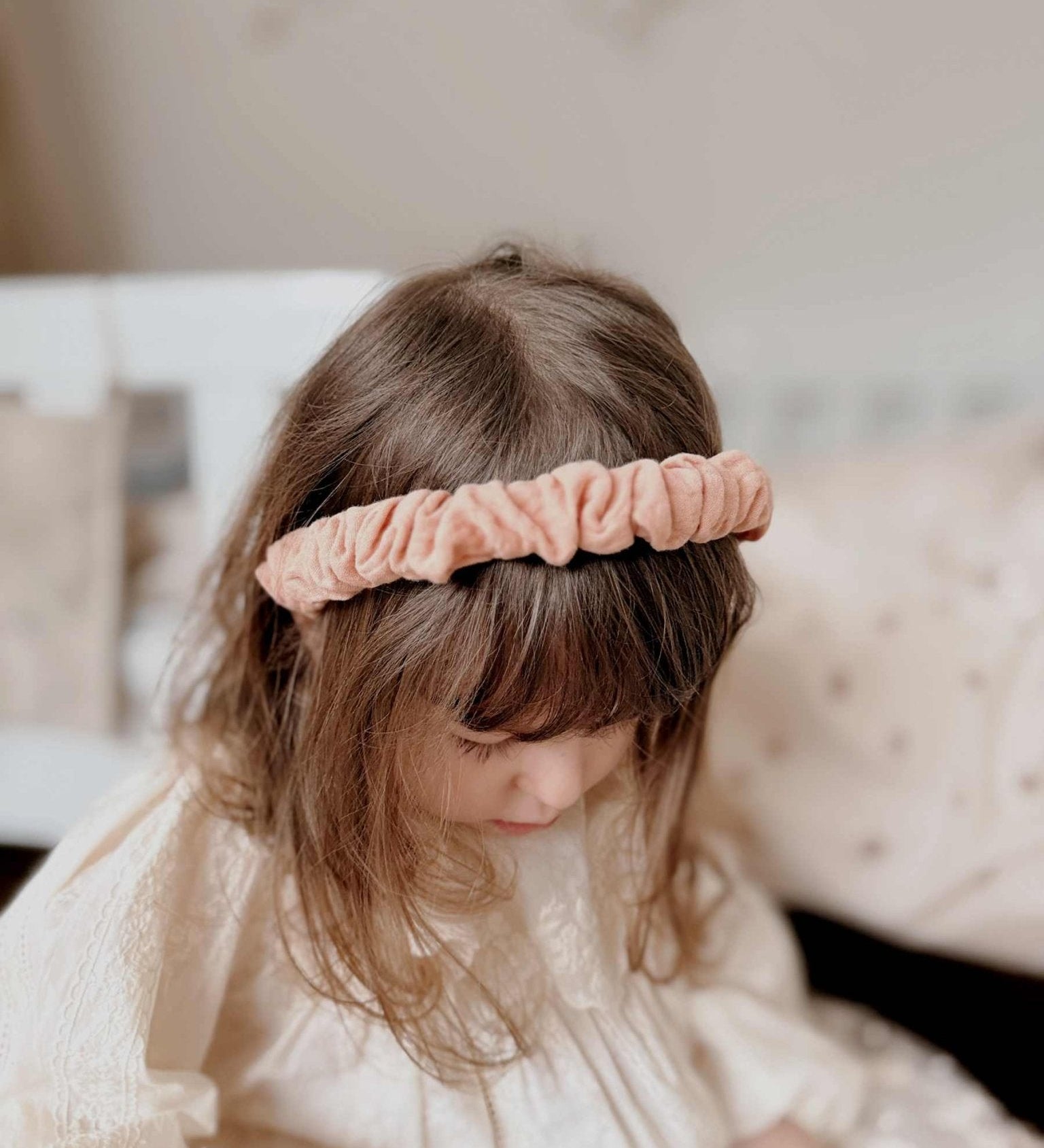 Čelenka MRS. ERTHA Blush | Stylové doplňky pro děti a ženy | Lavly.cz