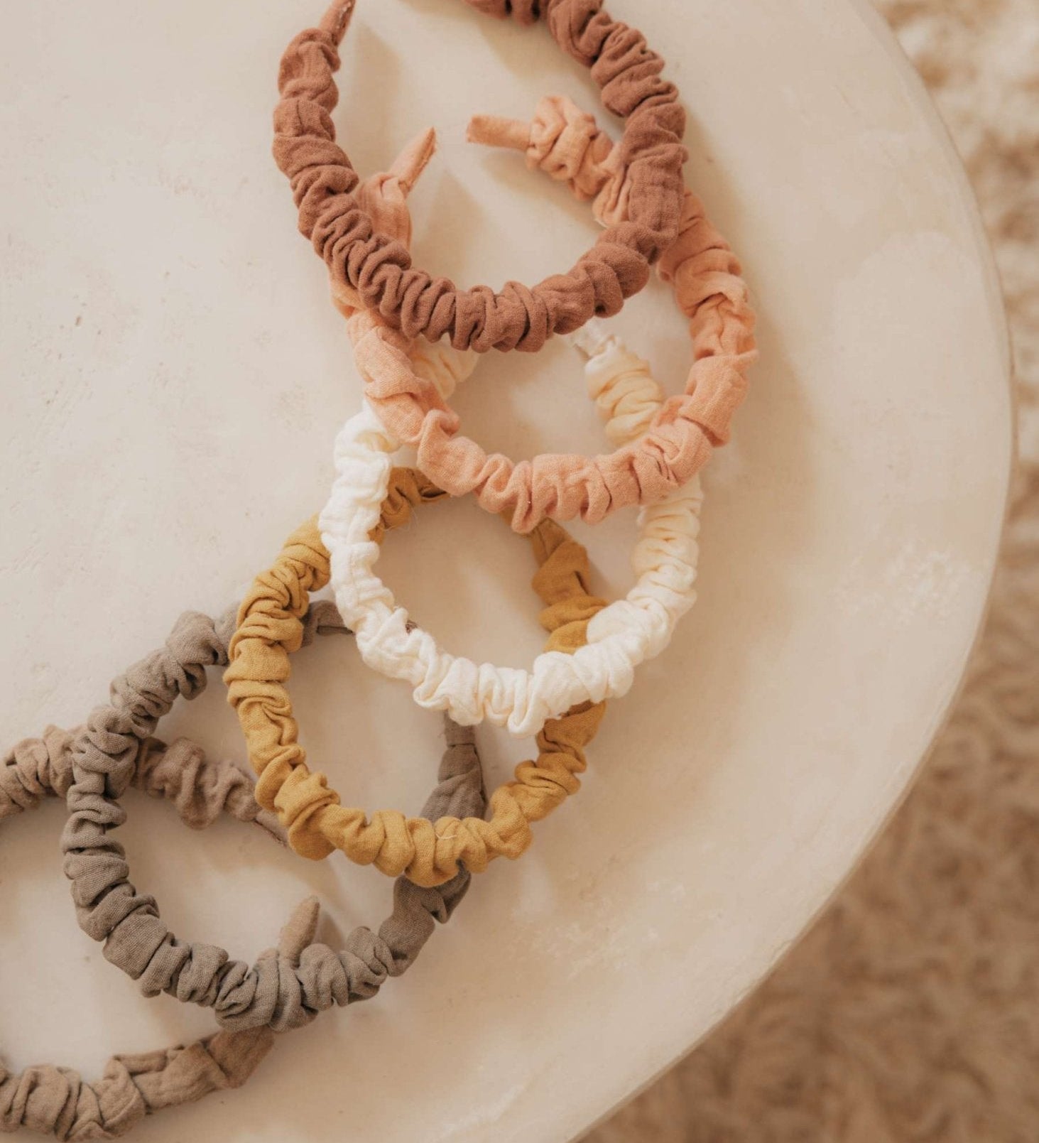 Čelenka MRS. ERTHA Blush | Stylové doplňky pro děti a ženy | Lavly.cz