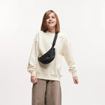 Crossbody ledvinka GOT BAG Moon Mini Black | Lavly.cz