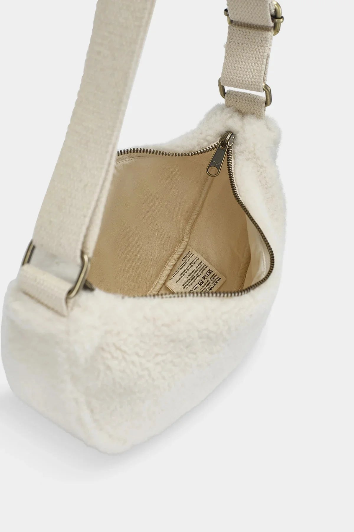Crossbody ledvinka HINDBAG Andrea Teddy Arctic | Lavly.cz