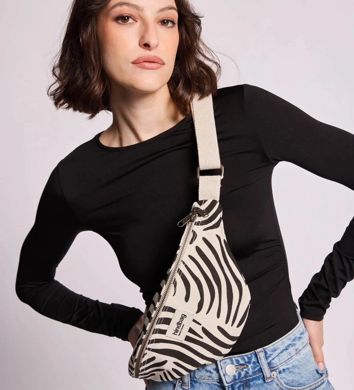 Crossbody ledvinka HINDBAG Olivia Zebra ecru | Lavly.cz