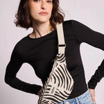 Crossbody ledvinka HINDBAG Olivia Zebra ecru | Lavly.cz
