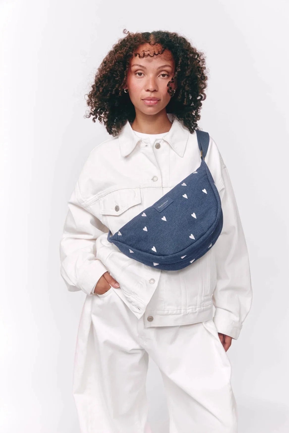 Crossbody ledvinka STUDIO NOOS Dark Blue White Hearts Denim | Lavly.cz