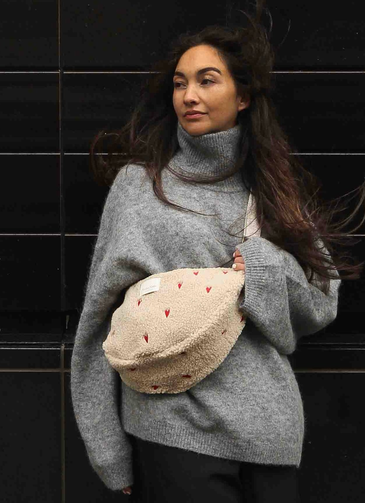 Crossbody ledvinka STUDIO NOOS Ecru Teddy Hearts | Stylové doplňky pro děti a ženy | Lavly.cz