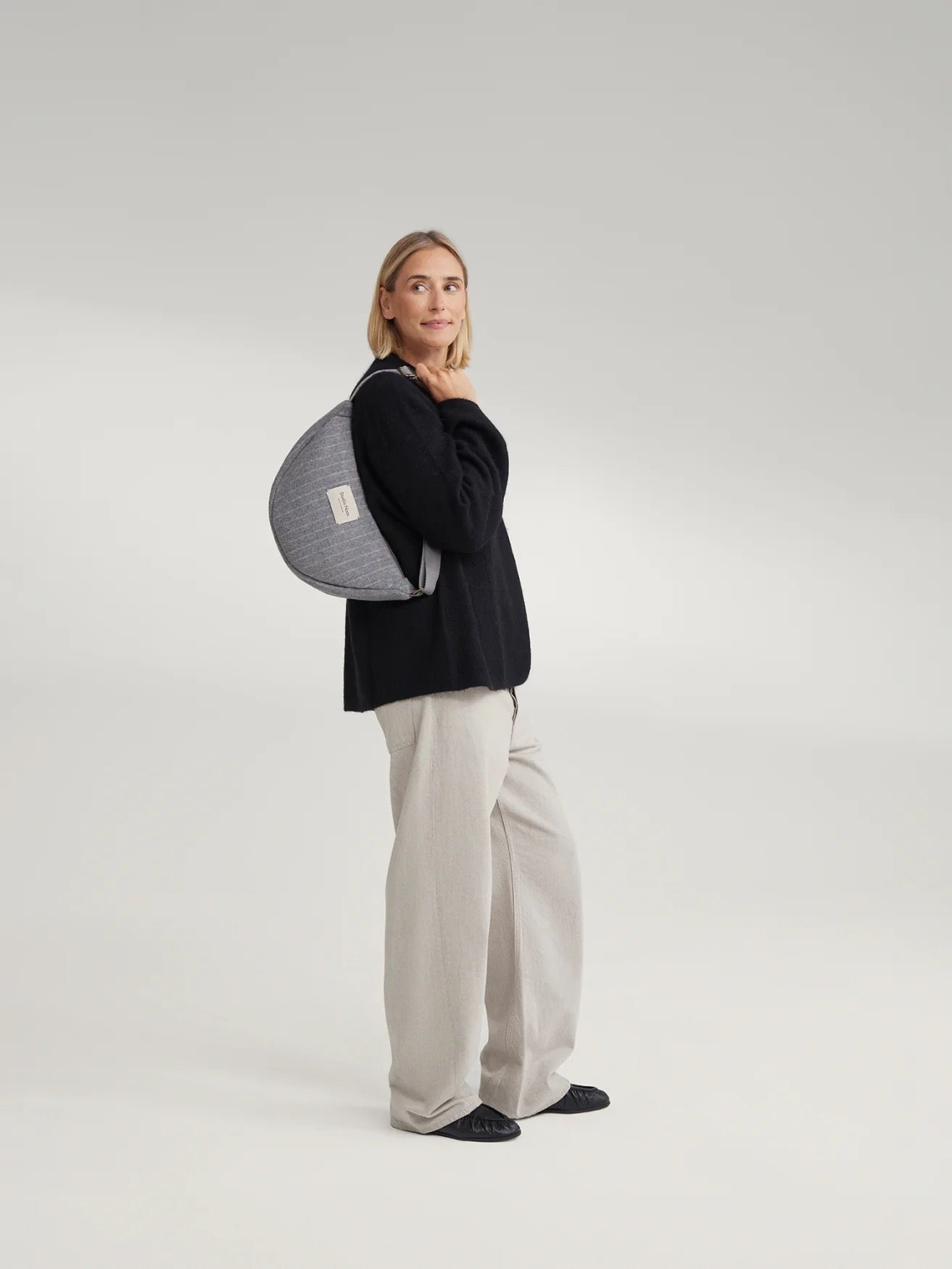 Crossbody ledvinka STUDIO NOOS Light Grey Flannel Chalkstripe | Lavly.cz