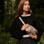Crossbody ledvinka TINNE+MIA Cilou Greige Gold | Lavly.cz