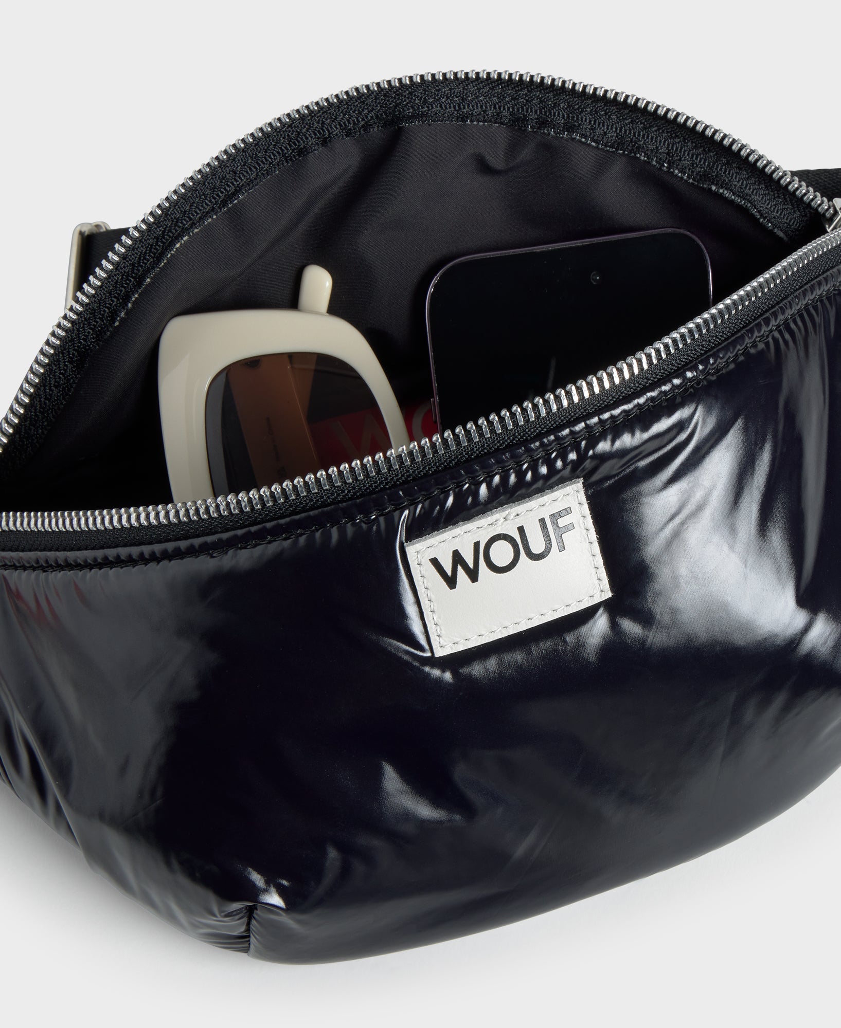 Crossbody ledvinka WOUF Nuit Waist bag | Lavly.cz