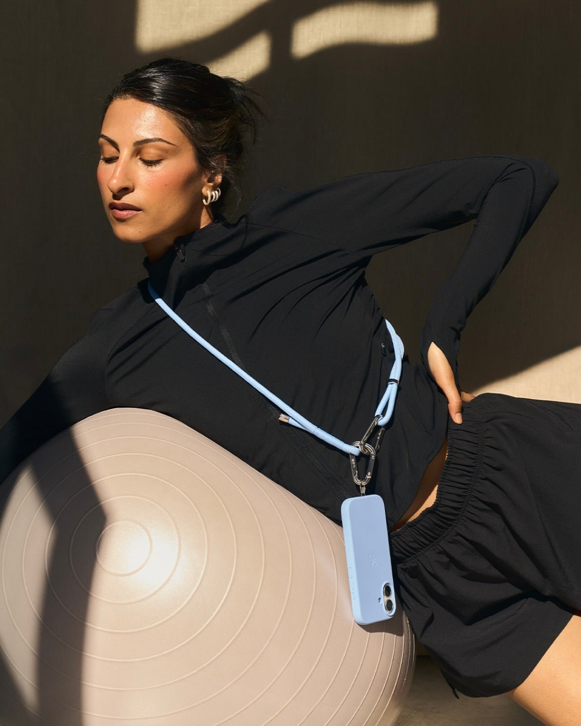Crossbody popruh na mobil HOLDIT Cobalt | Lavly.cz