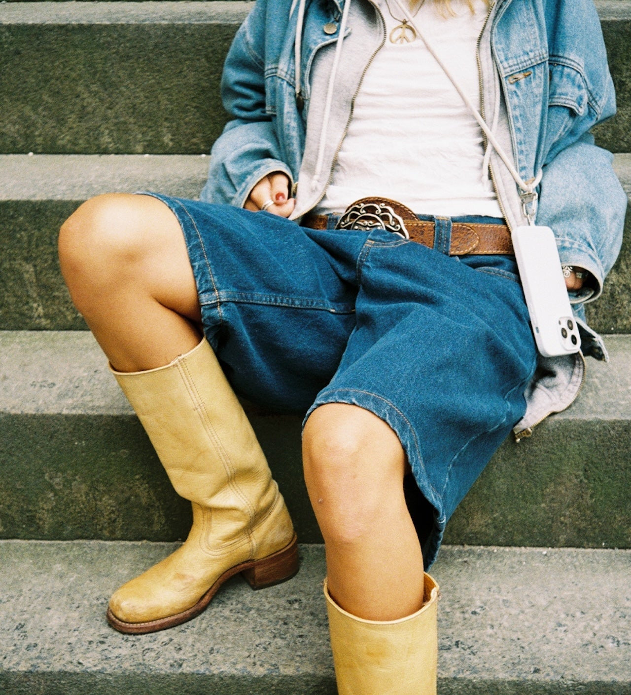 Crossbody popruh na mobil HOLDIT Light Beige / Mineral Blue | Lavly.cz