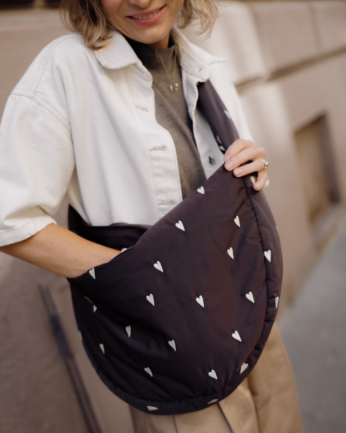 Crossbody taška STUDIO NOOS Brown Hearts Puffy | Lavly.cz