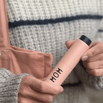 Dárková sada DESIGN LETTERS MOM | Stylové doplňky pro děti a ženy | Lavly.cz