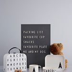 Dárkový kufřík s personalizovaným nádobím pro děti DESIGN LETTERS | Stylové doplňky pro děti a ženy | Lavly.cz