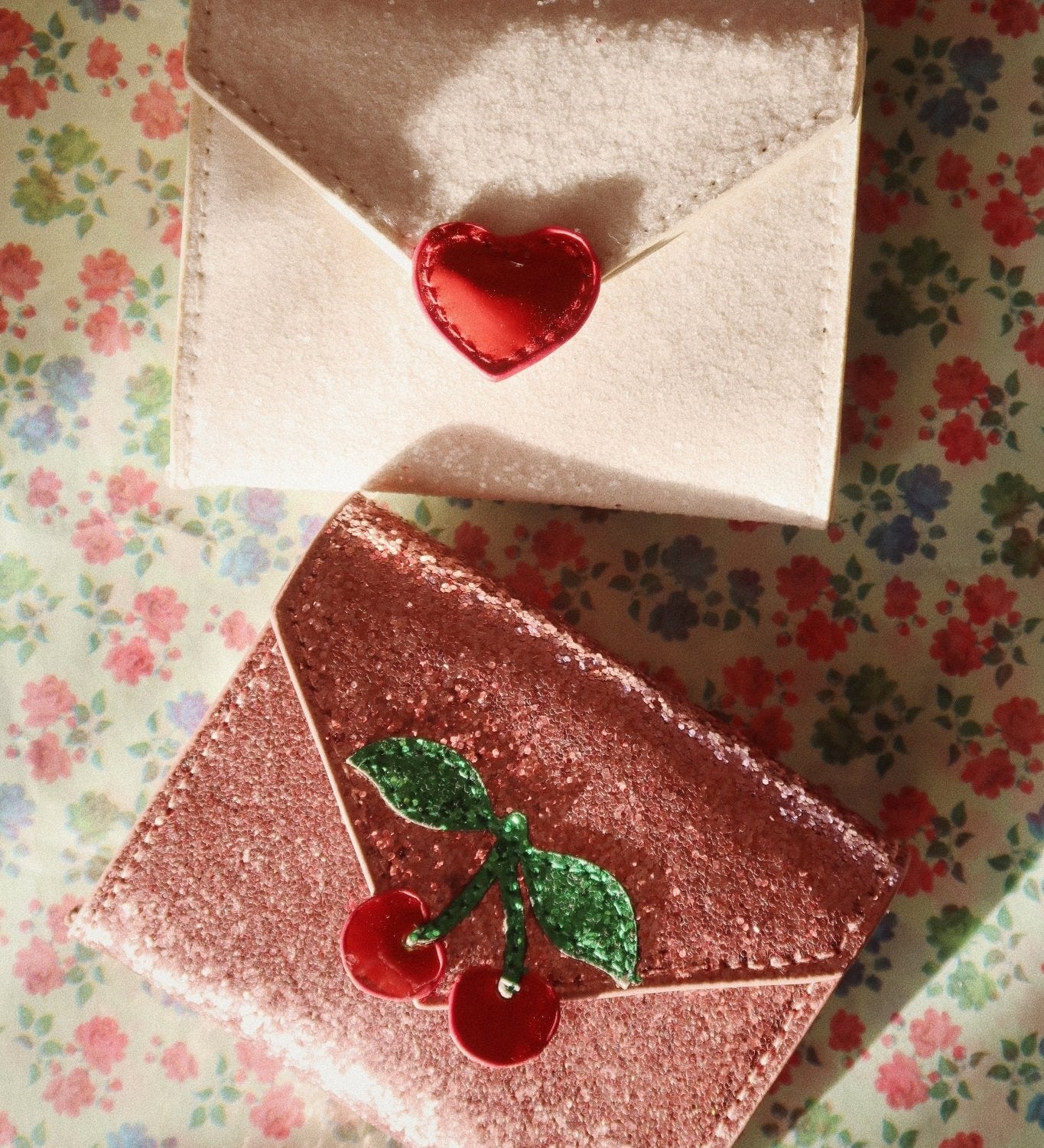 Dětská peněženka KONGES SLOJD Love Letter Cream Glitter | Stylové doplňky pro děti a ženy | Lavly.cz