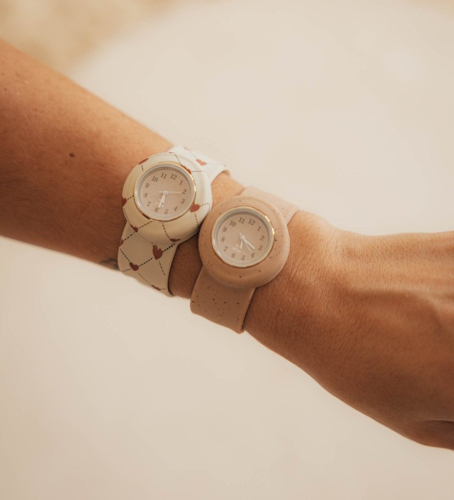 Dětské hodinky MRS. ERTHA Strapies Cloudy Blush | Lavly.cz