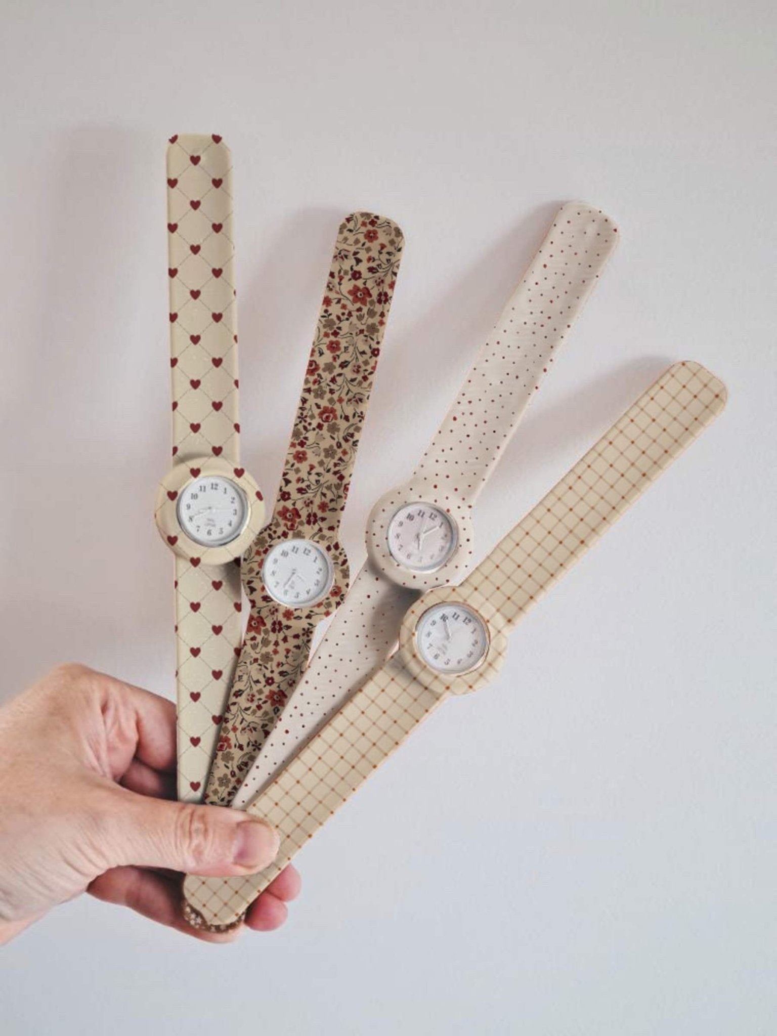 Dětské hodinky MRS. ERTHA Strapies Organic Squares | Lavly.cz