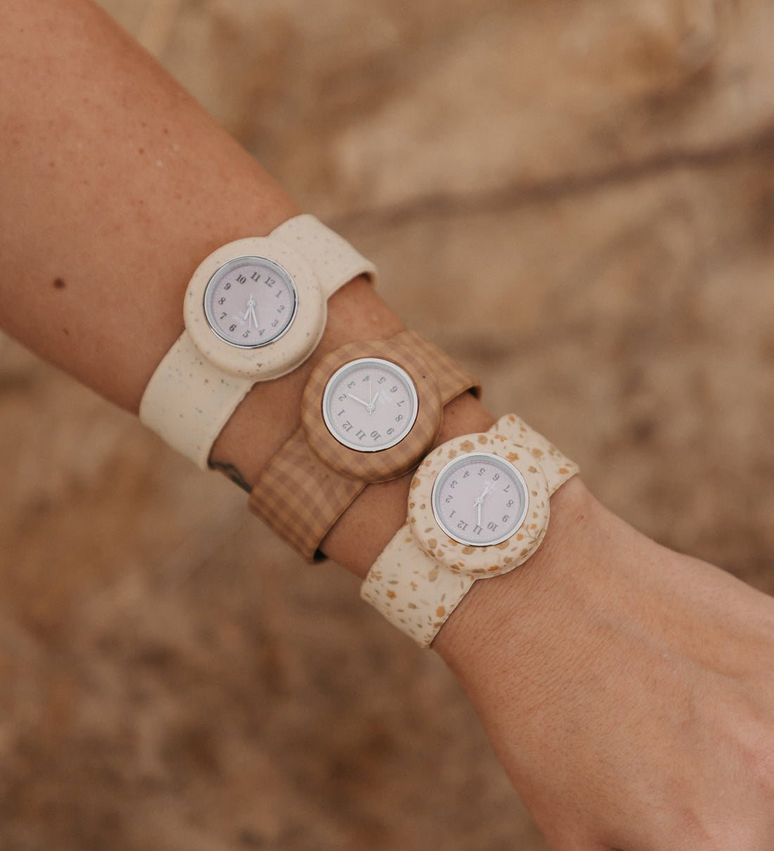 Dětské hodinky MRS. ERTHA Strapies Speckled Nude | Stylové doplňky pro děti a ženy | Lavly.cz