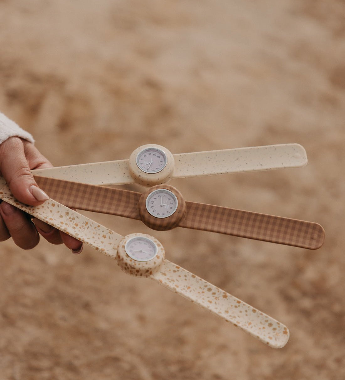 Dětské hodinky MRS. ERTHA Strapies Speckled Nude | Stylové doplňky pro děti a ženy | Lavly.cz