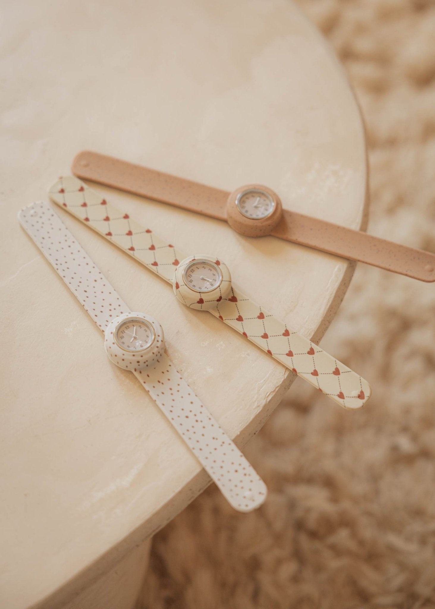 Dětské hodinky MRS. ERTHA Strapies Unique Dots | Lavly.cz