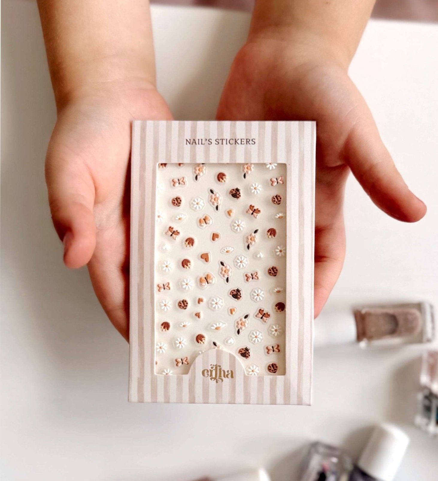 Dětské samolepky na nehty MRS. ERTHA Butterfly | Lavly.cz