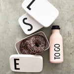 Dětský personalizovaný svačinový box DESIGN LETTERS | Stylové doplňky pro děti a ženy | Lavly.cz