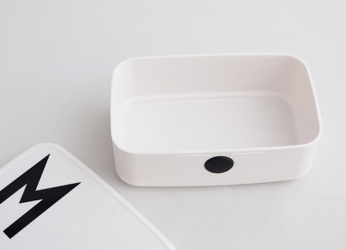 Dětský personalizovaný svačinový box DESIGN LETTERS | Stylové doplňky pro děti a ženy | Lavly.cz