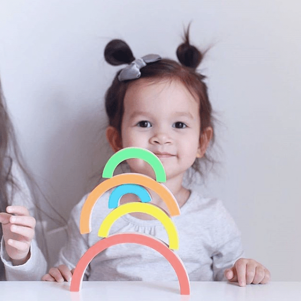 Dřevěná duha se zvířátky - Balanční hra PETIT COLLAGE | Stylové doplňky pro děti a ženy | Lavly.cz