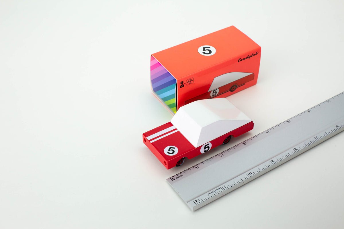 Dřevěné autíčko CANDYLAB Candycar Red Racer 5 | Stylové doplňky pro děti a ženy | Lavly.cz