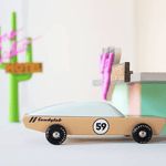 Dřevěné auto CANDYLAB The Ace | Stylové doplňky pro děti a ženy | Lavly.cz