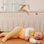 Dřevěné vlaštovky nad postýlku CHARLIE CRANE Kano | Stylové doplňky pro děti a ženy | Lavly.cz