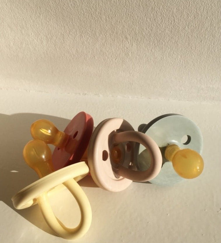 Dudlíky KONGES SLOJD Classic Light Green (velikosti) | Stylové doplňky pro děti a ženy | Lavly.cz