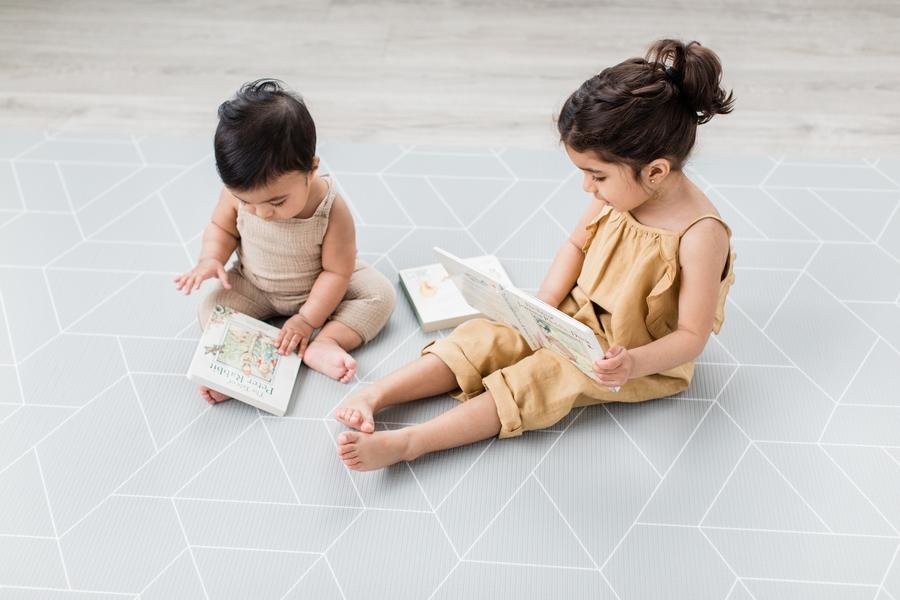 Hrací podložka LITTLE BOT Zen Line + Triangle | Stylové doplňky pro děti a ženy | Lavly.cz