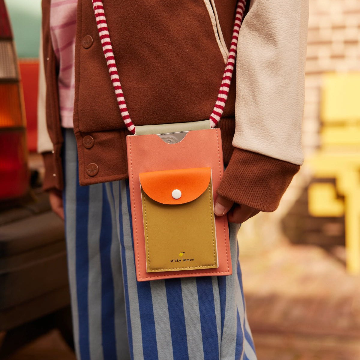 Kapsička na mobil STICKY LEMON Coral Pink | Stylové doplňky pro děti a ženy | Lavly.cz