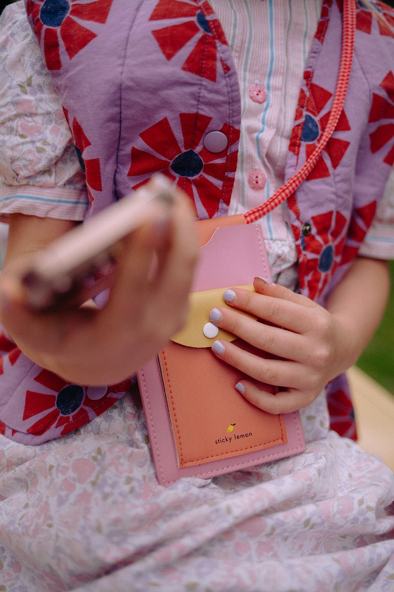 Kapsička na mobil STICKY LEMON Rosebay Pink | Lavly.cz