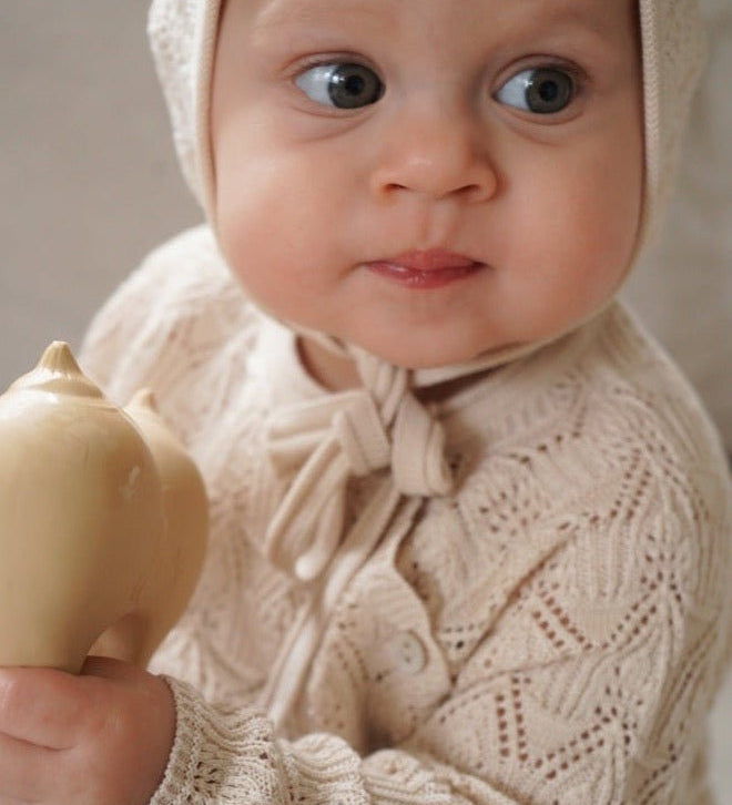 Kaučukové kousátko KONGES SLOJD Babs Creamy White | Stylové doplňky pro děti a ženy | Lavly.cz