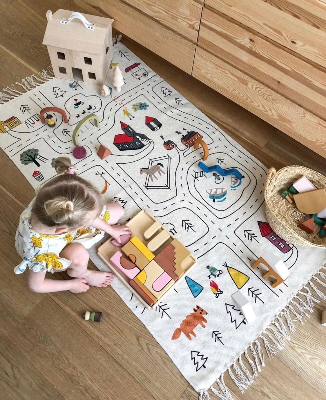 Koberec pro malé objevitele LAKALUK menší | Stylové doplňky pro děti a ženy | Lavly.cz