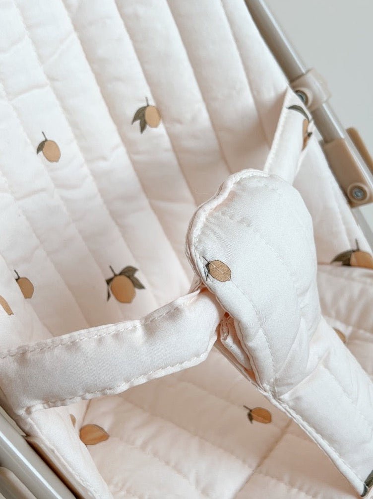 Kočárek pro panenky KONGES SLOJD Lemon | Stylové doplňky pro děti a ženy | Lavly.cz