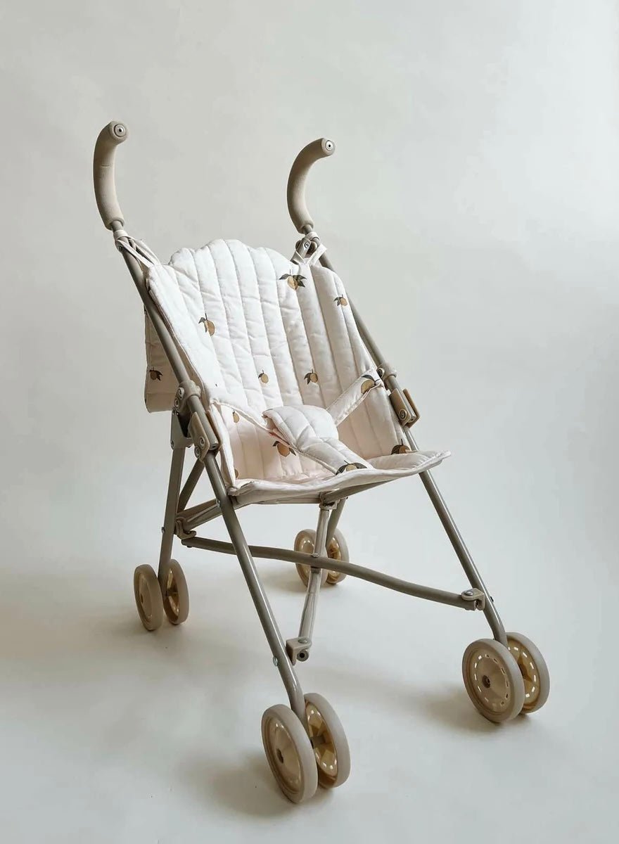 Kočárek pro panenky KONGES SLOJD Lemon | Stylové doplňky pro děti a ženy | Lavly.cz