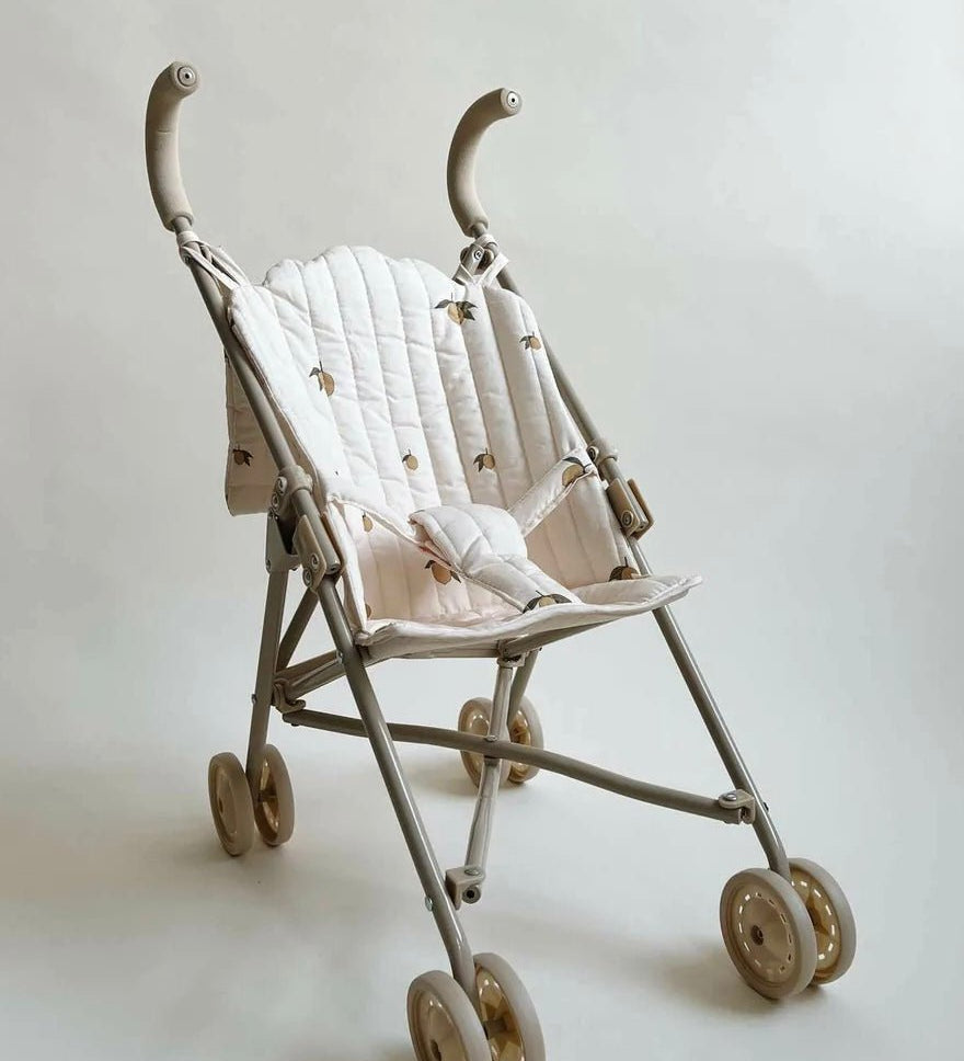 Kočárek pro panenky KONGES SLOJD Lemon | Stylové doplňky pro děti a ženy | Lavly.cz