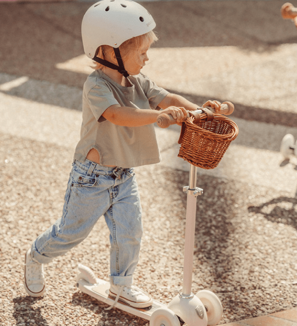 Koloběžka s košíkem BANWOOD Pink | Stylové doplňky pro děti a ženy | Lavly.cz