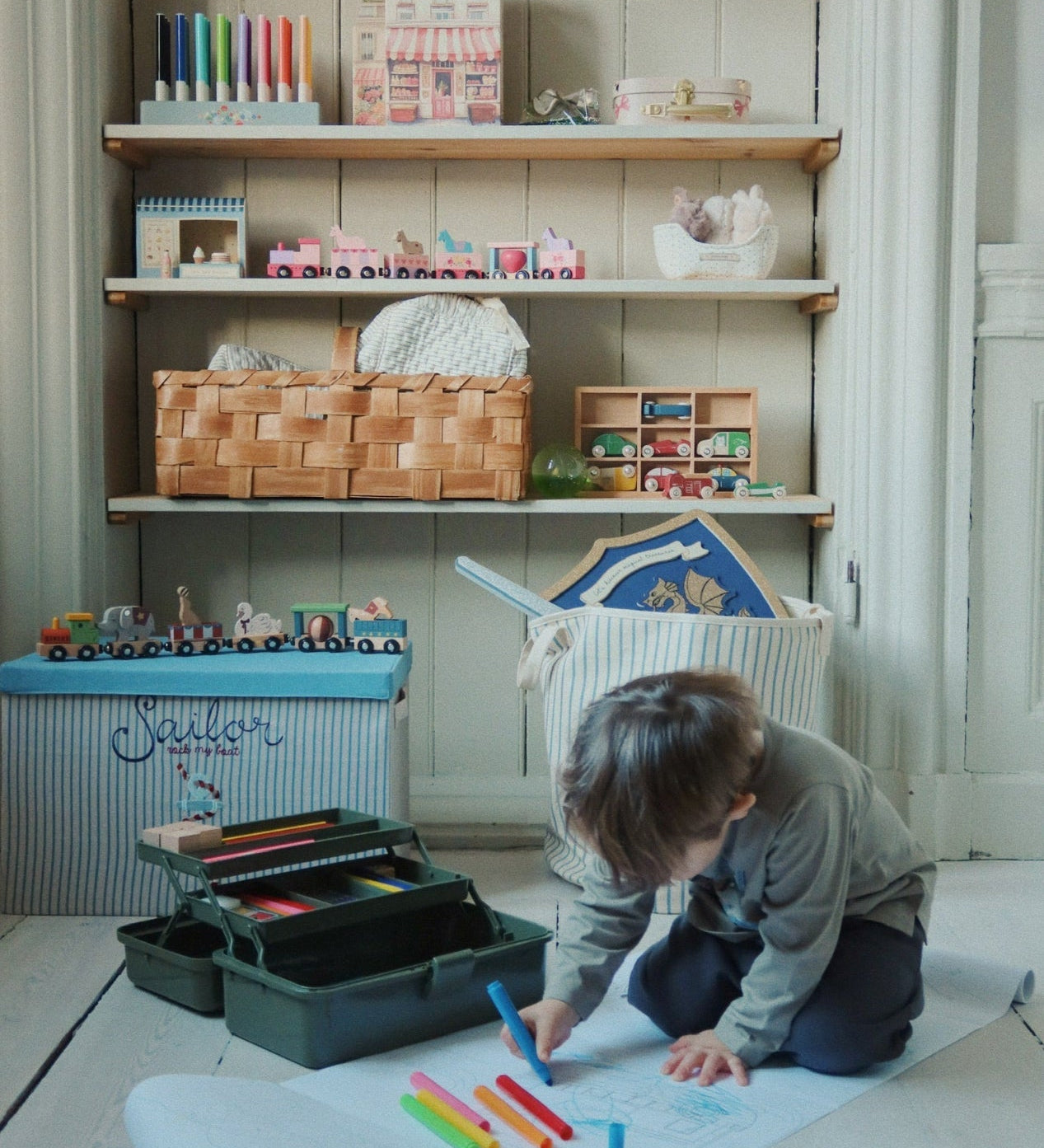 Kreativní kufřík na tvoření – organizér + výtvarné potřeby KONGES SLOJD Olivine | Stylové doplňky pro děti a ženy | Lavly.cz