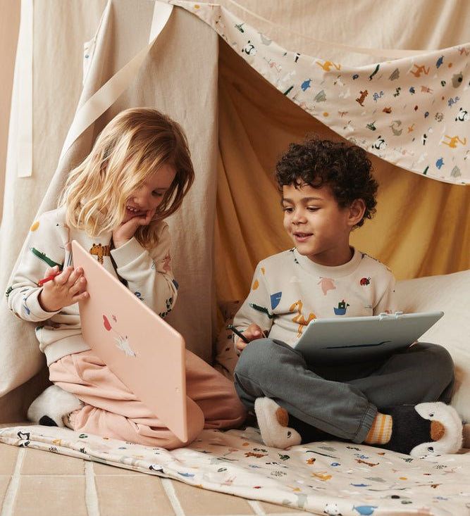 Kreslicí tablet LIEWOOD Zora 13,5" Around the World / Sandy | Stylové doplňky pro děti a ženy | Lavly.cz