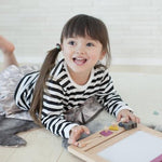 Magnetická kreslicí tabulka Oekaki Domeček s kočičkou | Stylové doplňky pro děti a ženy | Lavly.cz